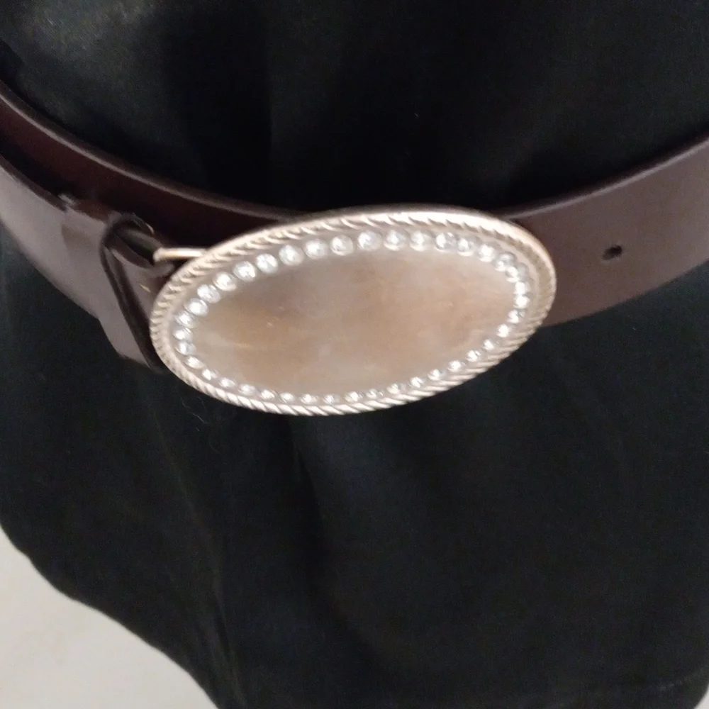 Silver Buckle W/Rhinestones  Leather Belt Size S/med